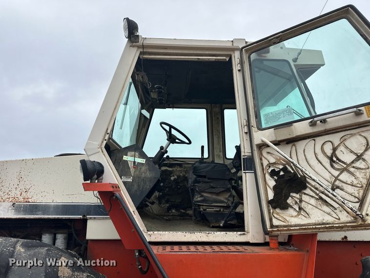 image for item DW4322 Case 2470 4WD tractor