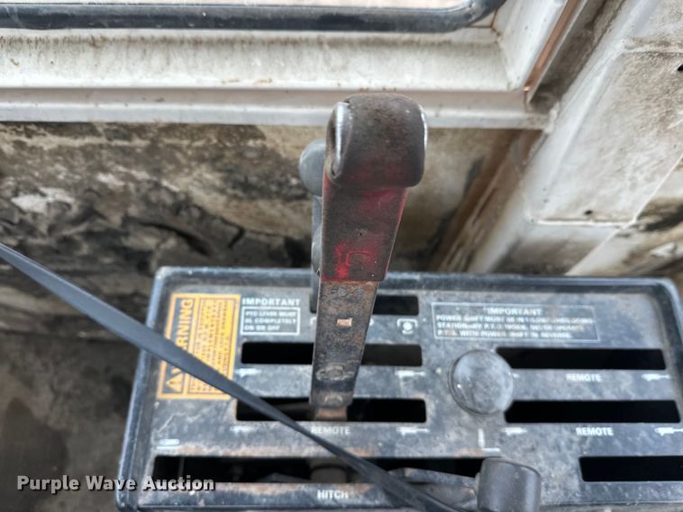 image for item DW4322 Case 2470 4WD tractor