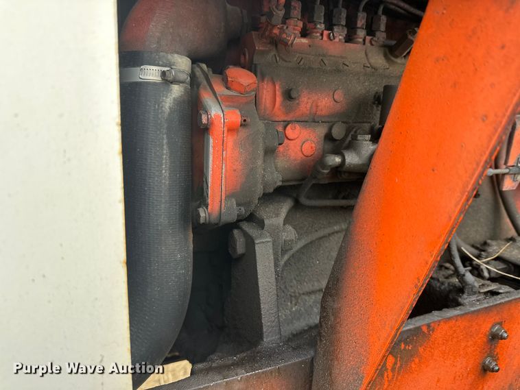 image for item DW4322 Case 2470 4WD tractor