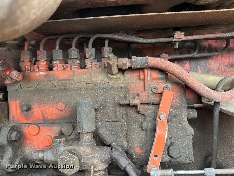 image for item DW4322 Case 2470 4WD tractor