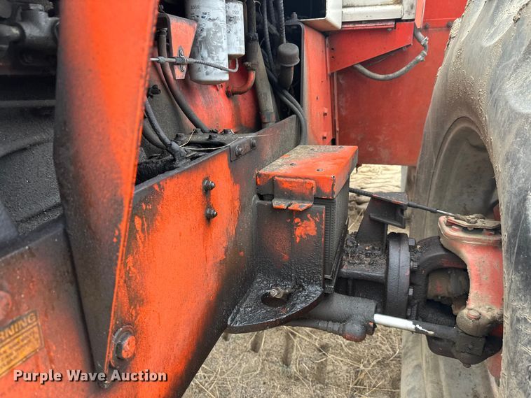 image for item DW4322 Case 2470 4WD tractor