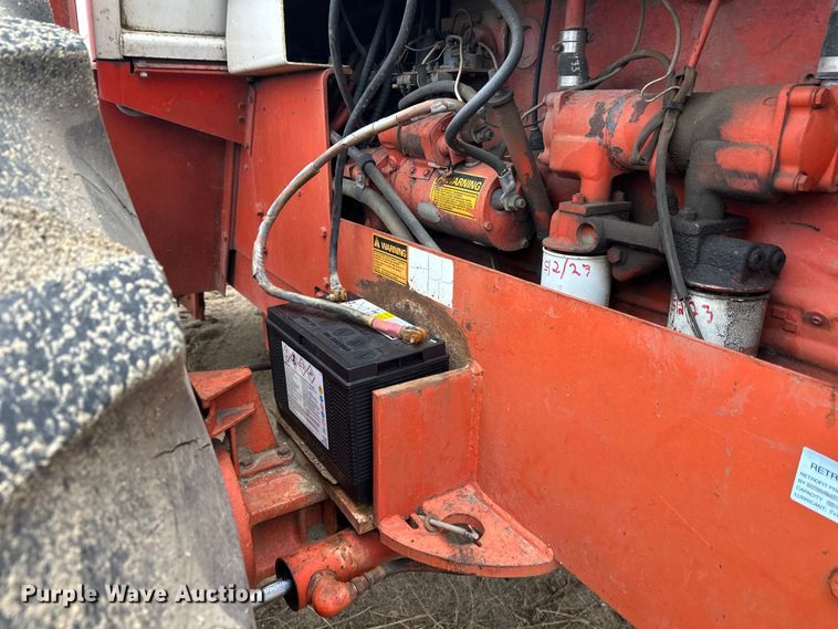 image for item DW4322 Case 2470 4WD tractor