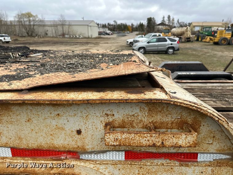 image for item DW4323 1971 Freuhauf TCW42HL drop deck equipment trailer