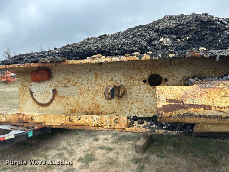 image for item DW4323 1971 Freuhauf TCW42HL drop deck equipment trailer