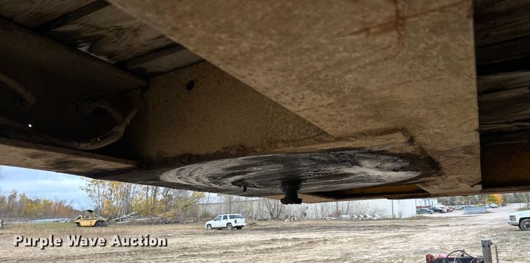 image for item DW4323 1971 Freuhauf TCW42HL drop deck equipment trailer