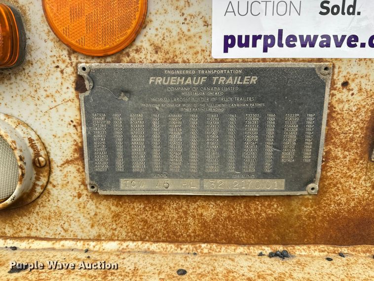 image for item DW4323 1971 Freuhauf TCW42HL drop deck equipment trailer