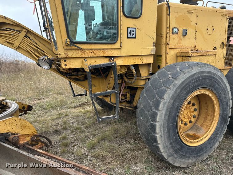 image for item DW4325 1985 Caterpillar 140G motor grader