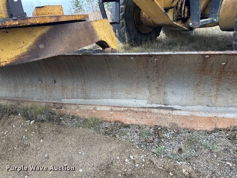 image for item DW4325 1985 Caterpillar 140G motor grader