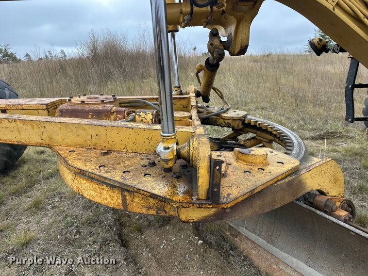 image for item DW4325 1985 Caterpillar 140G motor grader