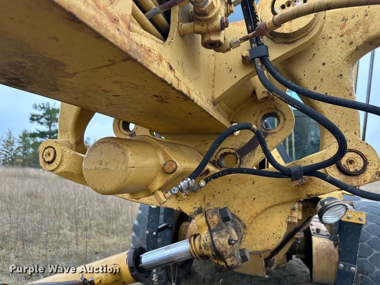 image for item DW4325 1985 Caterpillar 140G motor grader