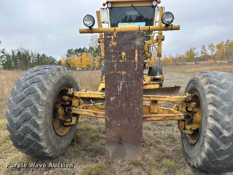 image for item DW4325 1985 Caterpillar 140G motor grader