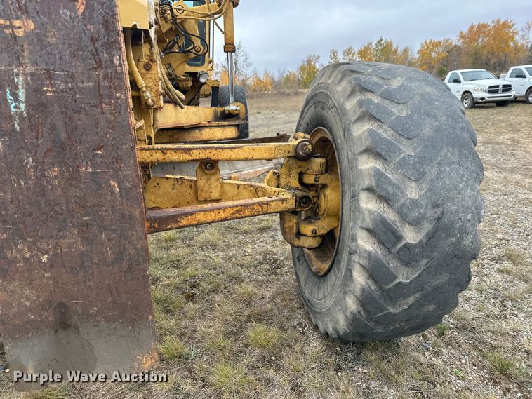 image for item DW4325 1985 Caterpillar 140G motor grader