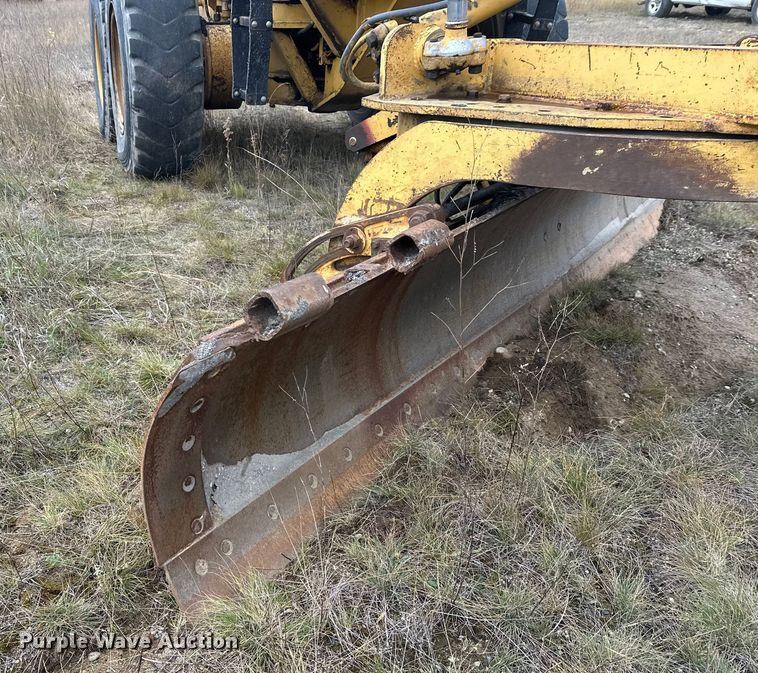 image for item DW4325 1985 Caterpillar 140G motor grader