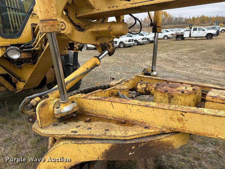 image for item DW4325 1985 Caterpillar 140G motor grader