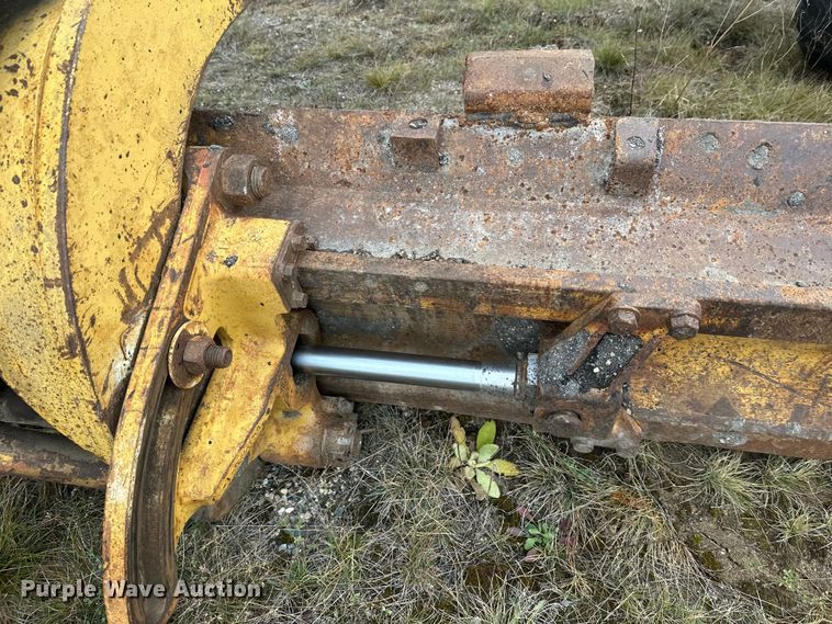 image for item DW4325 1985 Caterpillar 140G motor grader