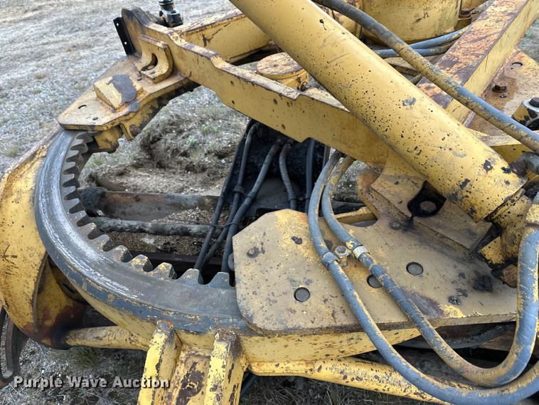 image for item DW4325 1985 Caterpillar 140G motor grader