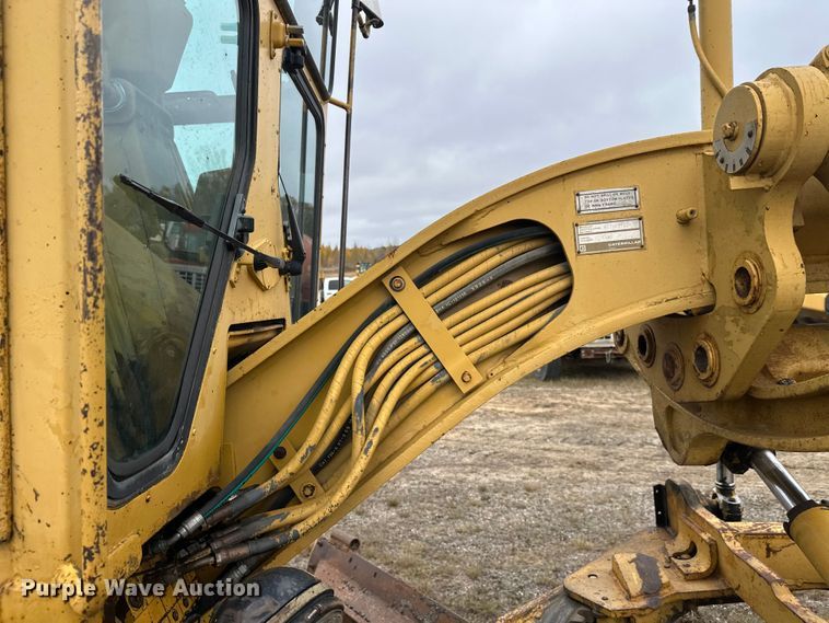 image for item DW4325 1985 Caterpillar 140G motor grader