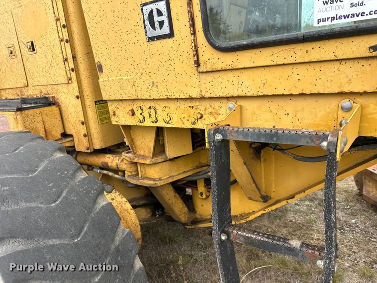 image for item DW4325 1985 Caterpillar 140G motor grader