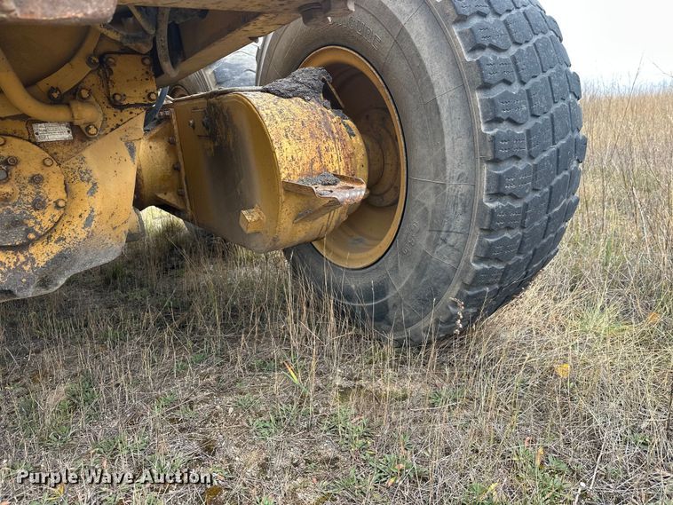 image for item DW4325 1985 Caterpillar 140G motor grader