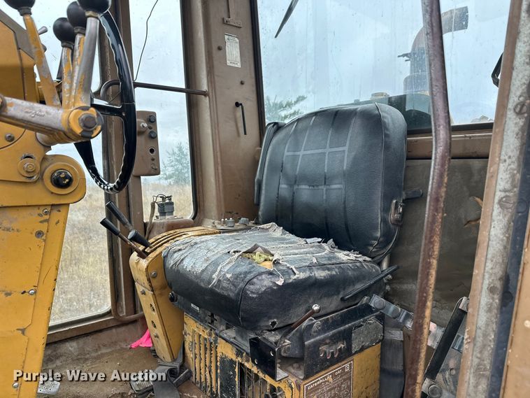 image for item DW4325 1985 Caterpillar 140G motor grader