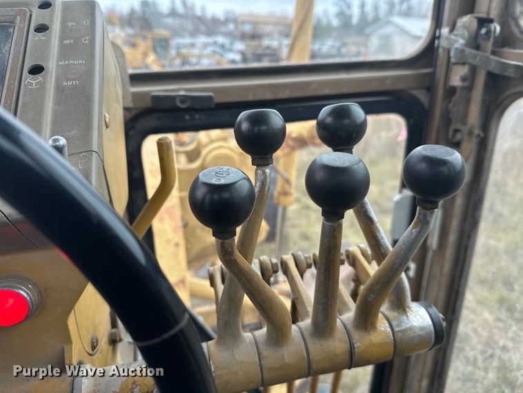 image for item DW4325 1985 Caterpillar 140G motor grader