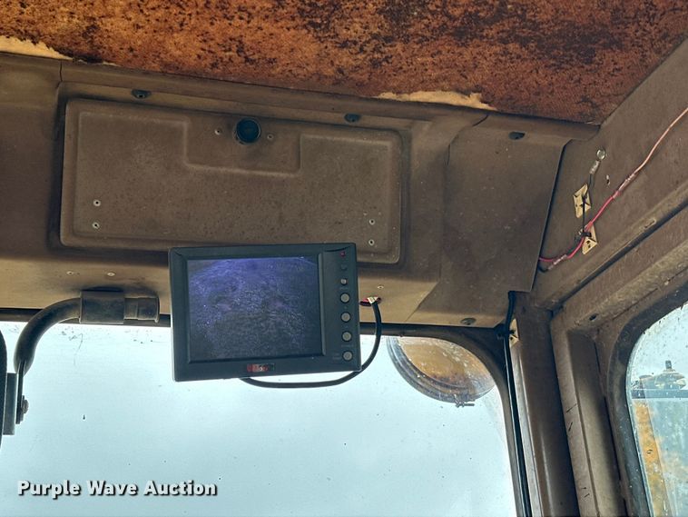 image for item DW4325 1985 Caterpillar 140G motor grader