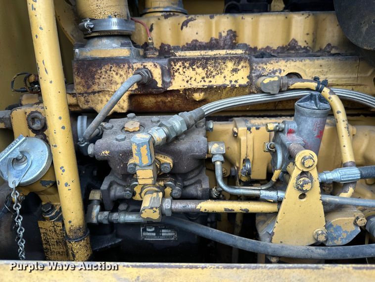 image for item DW4325 1985 Caterpillar 140G motor grader