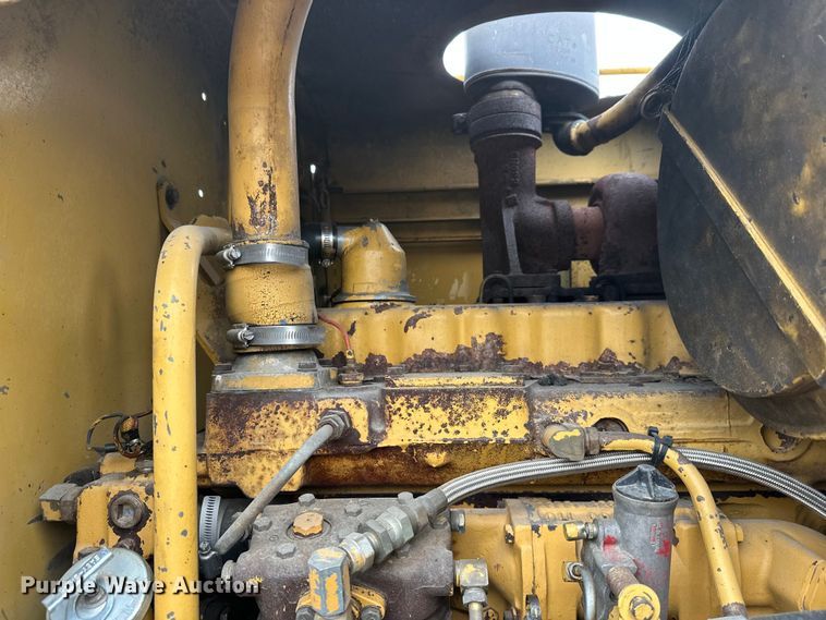 image for item DW4325 1985 Caterpillar 140G motor grader