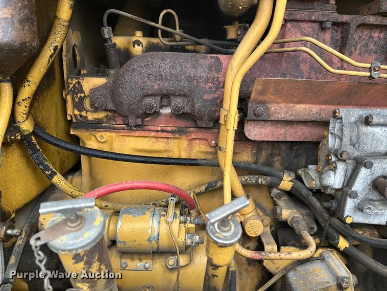 image for item DW4325 1985 Caterpillar 140G motor grader