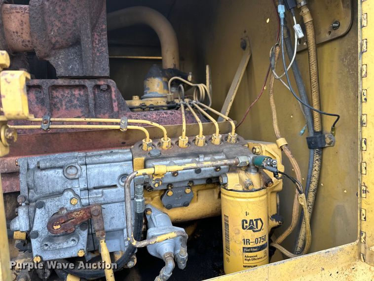 image for item DW4325 1985 Caterpillar 140G motor grader