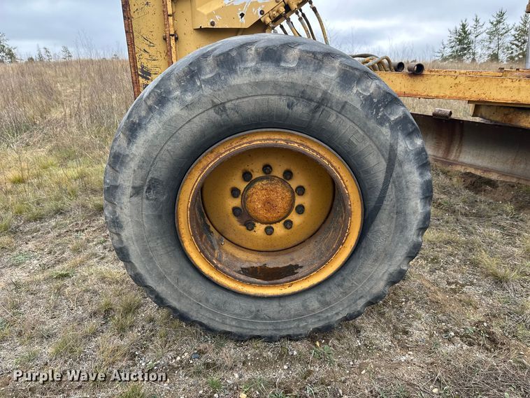 image for item DW4325 1985 Caterpillar 140G motor grader