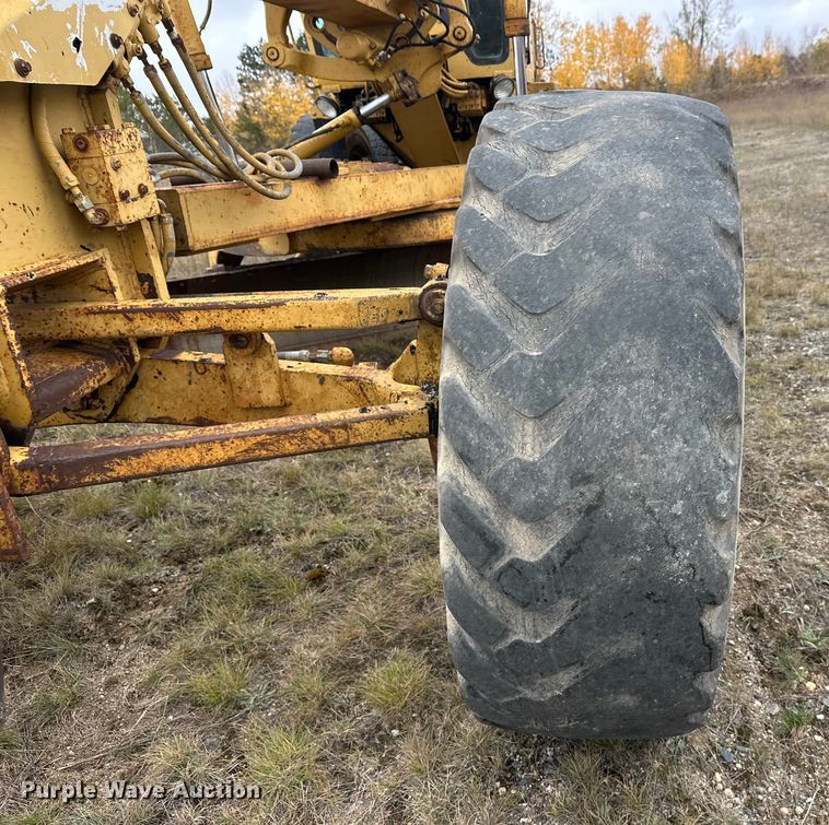 image for item DW4325 1985 Caterpillar 140G motor grader
