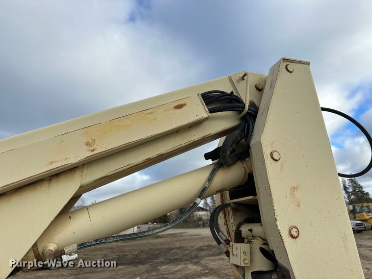 image for item DW4326 1997 JLG 40HA boom lift