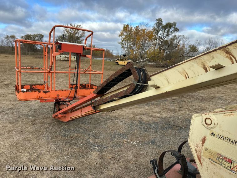 image for item DW4326 1997 JLG 40HA boom lift