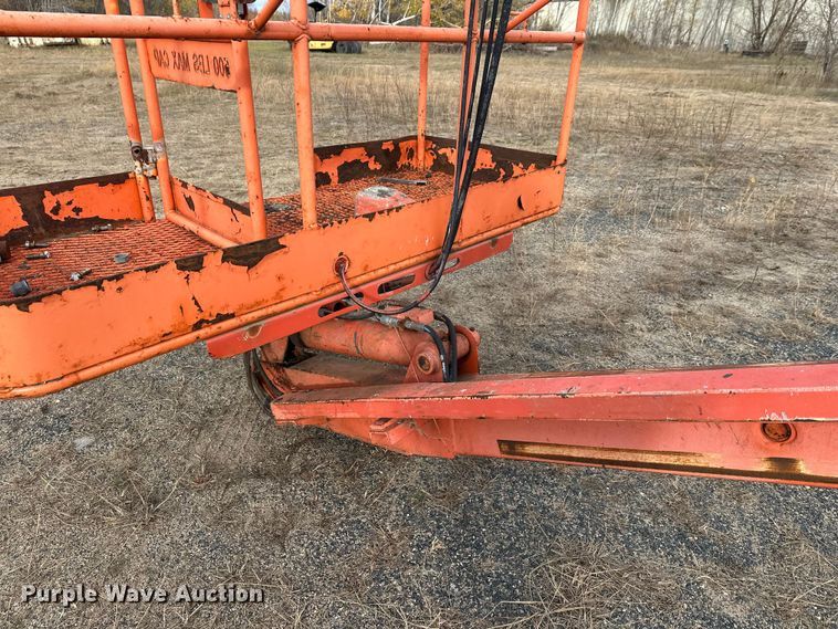 image for item DW4326 1997 JLG 40HA boom lift