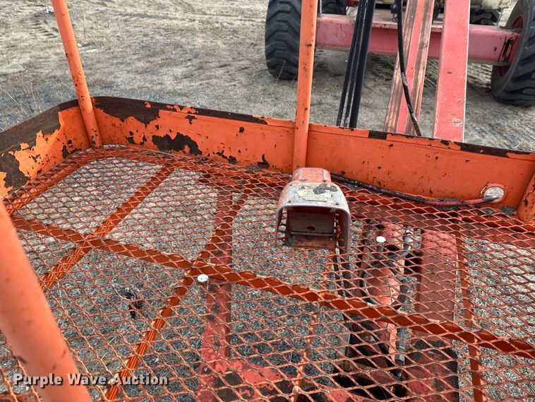 image for item DW4326 1997 JLG 40HA boom lift