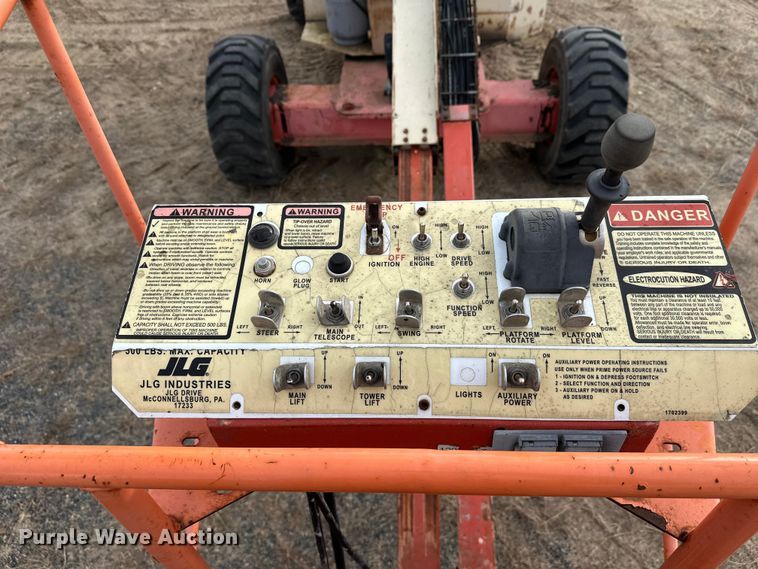 image for item DW4326 1997 JLG 40HA boom lift