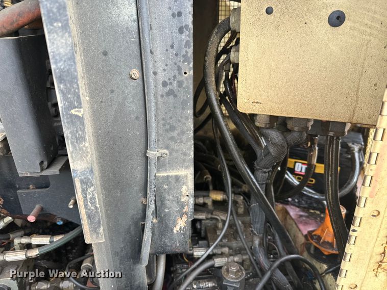 image for item DW4326 1997 JLG 40HA boom lift