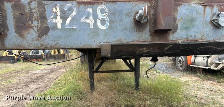 image for item DW4327 1978 Mono flatbed trailer