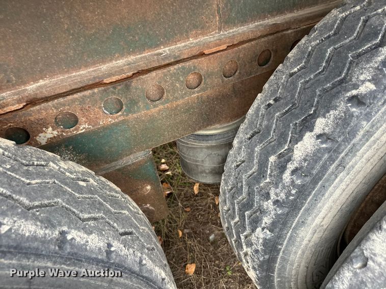 image for item DW4327 1978 Mono flatbed trailer