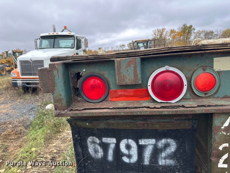 image for item DW4327 1978 Mono flatbed trailer