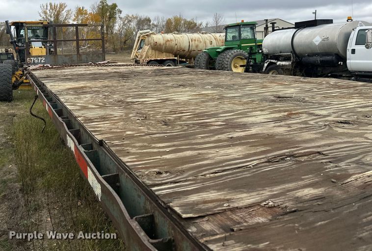 image for item DW4327 1978 Mono flatbed trailer