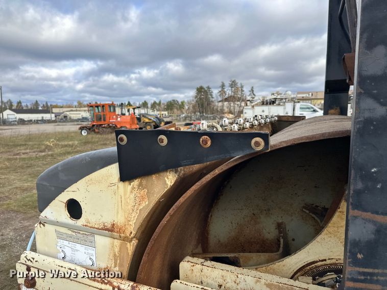 image for item DW4328 1999 Ingersoll Rand DD-130 double drum vibratory roller