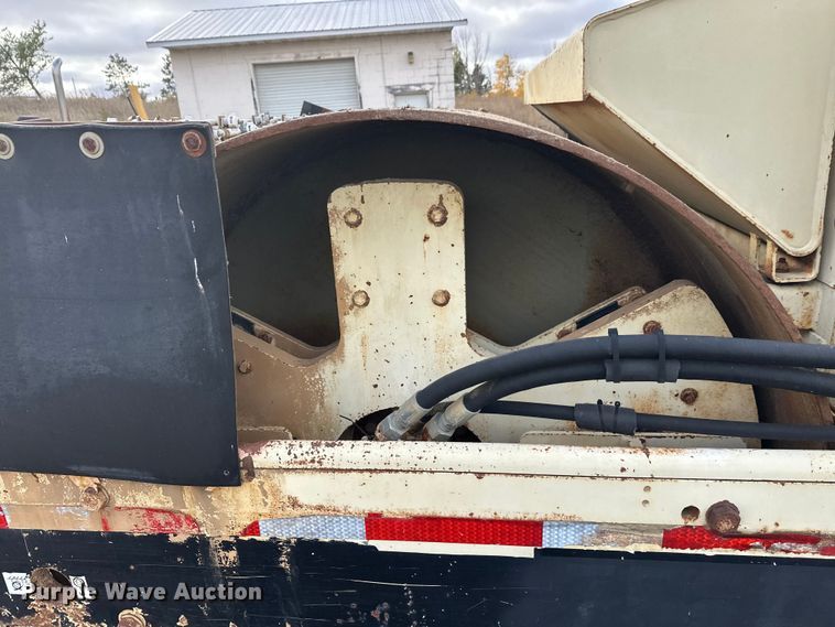 image for item DW4328 1999 Ingersoll Rand DD-130 double drum vibratory roller