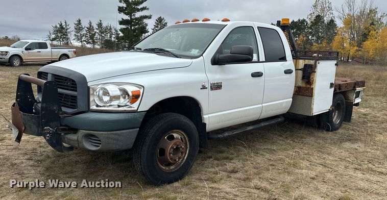 image for item DW4330 2008 Dodge Ram 3500 Quad Cab flatbed pickup truck