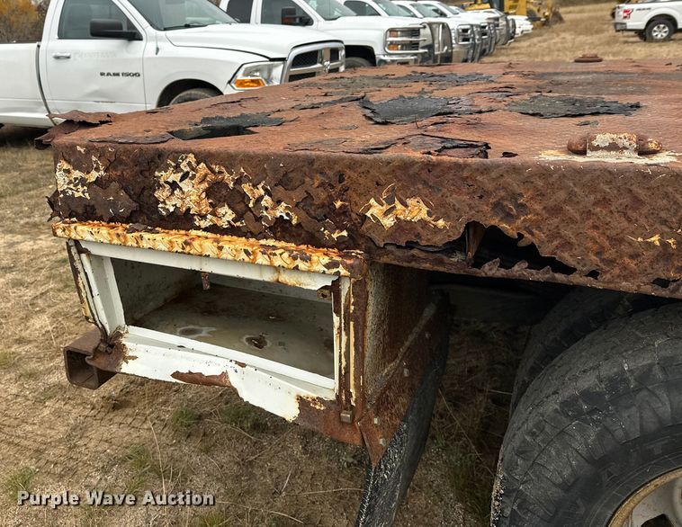 image for item DW4330 2008 Dodge Ram 3500 Quad Cab flatbed pickup truck