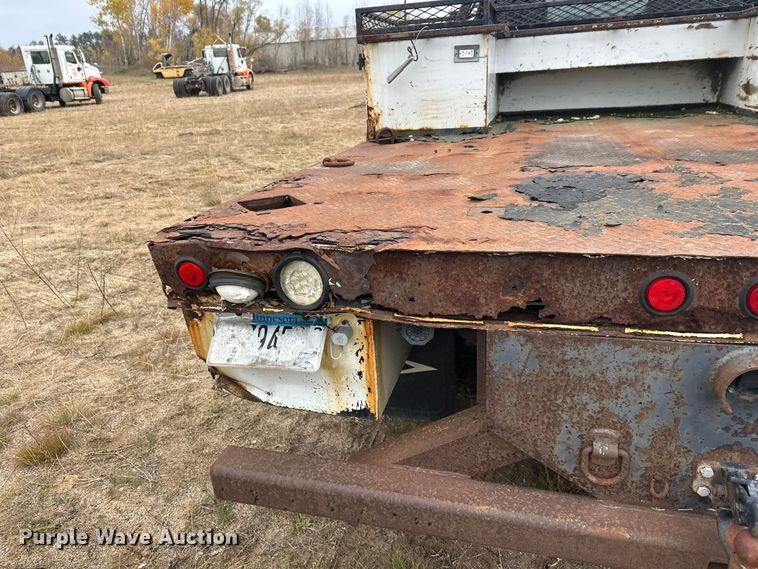 image for item DW4330 2008 Dodge Ram 3500 Quad Cab flatbed pickup truck