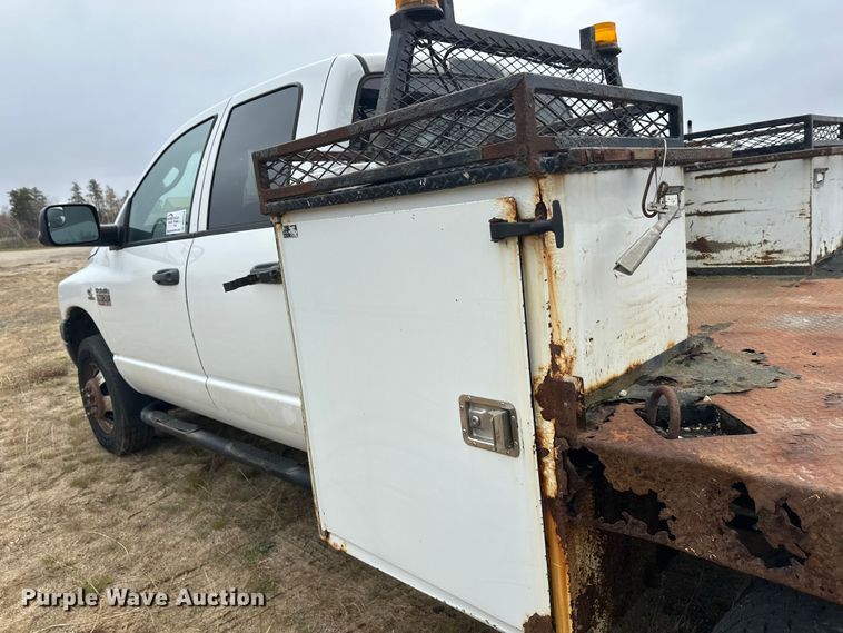 image for item DW4330 2008 Dodge Ram 3500 Quad Cab flatbed pickup truck