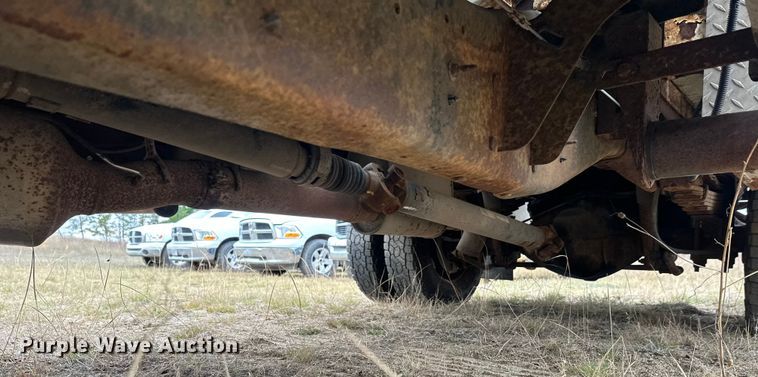 image for item DW4330 2008 Dodge Ram 3500 Quad Cab flatbed pickup truck