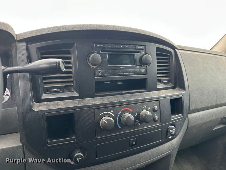 image for item DW4330 2008 Dodge Ram 3500 Quad Cab flatbed pickup truck